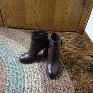 Chocolate Ankle Boots Booties Used Once Sz 6.5